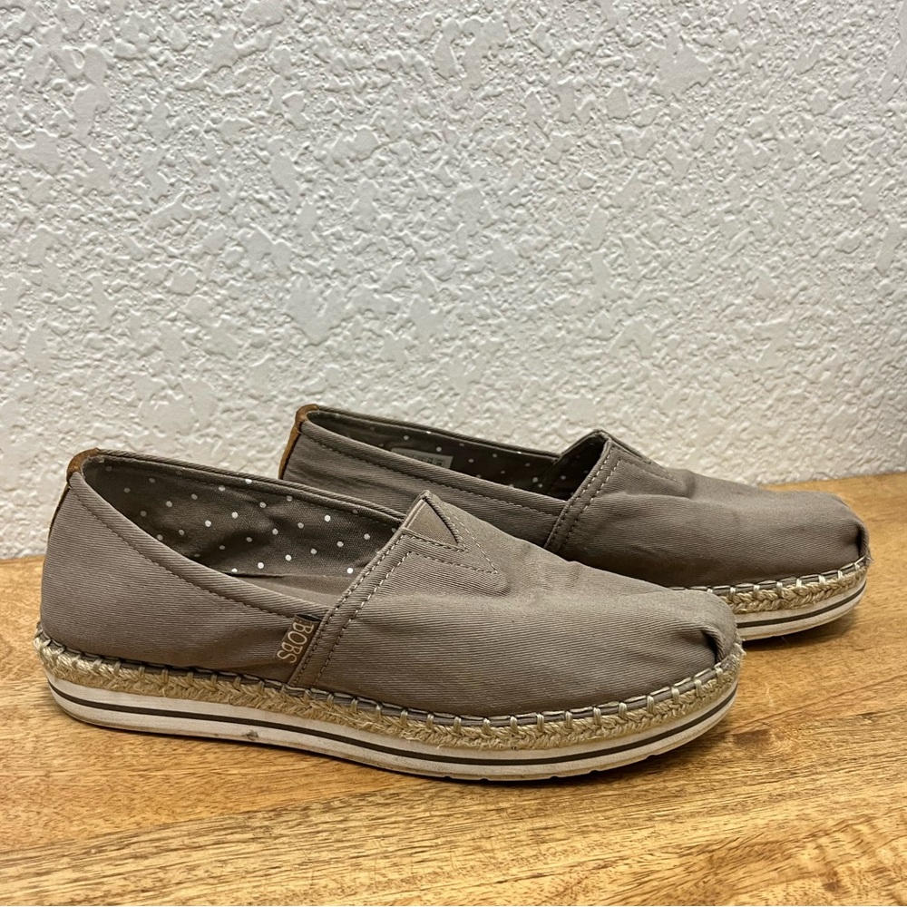 Skechers BOBS memory foam Taupe Slip-On Shoes - Size  7